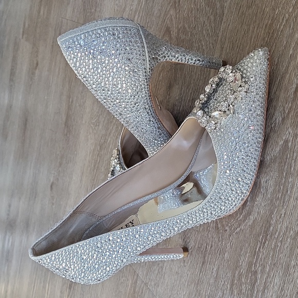 Badgley Mischka Cher II Silver Rhinestone Pump - 9.5 - Picture 7 of 14